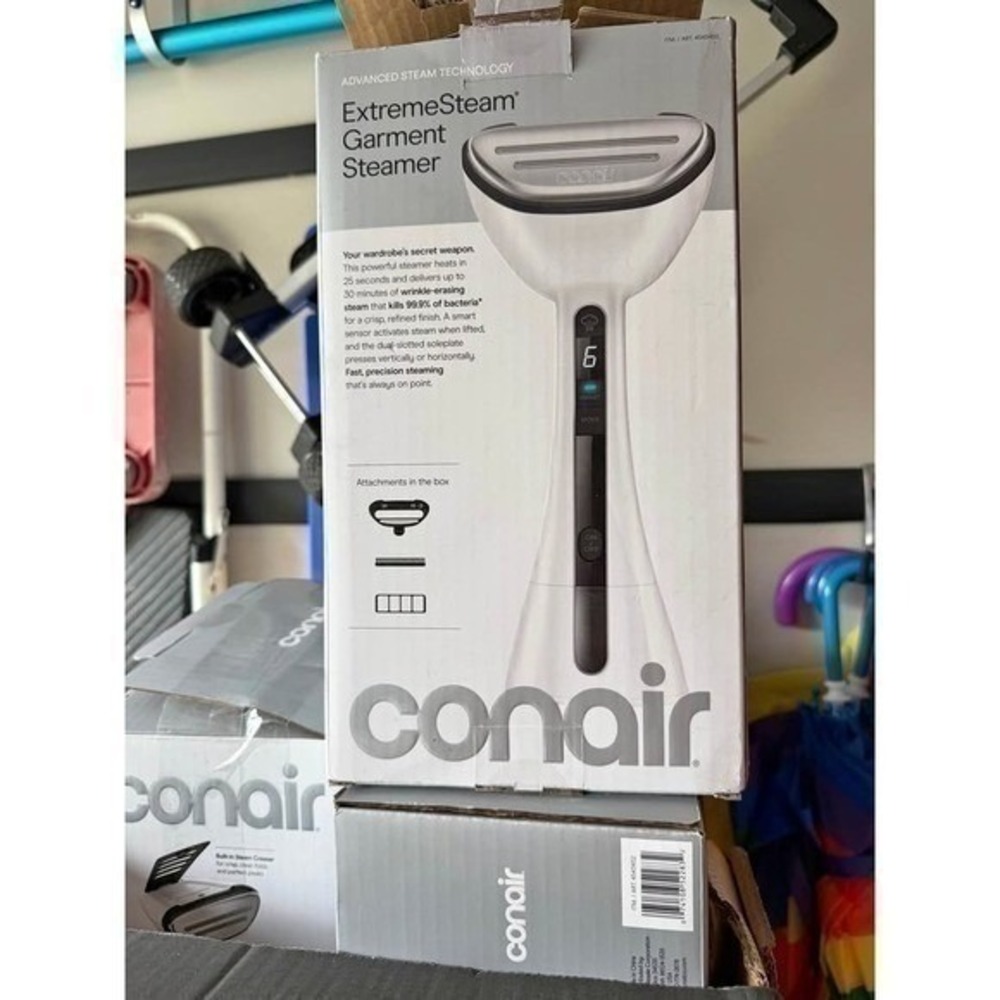 Conair ExtremeSteam Garment Steamer Advanced Steam Technology NEW Open Box